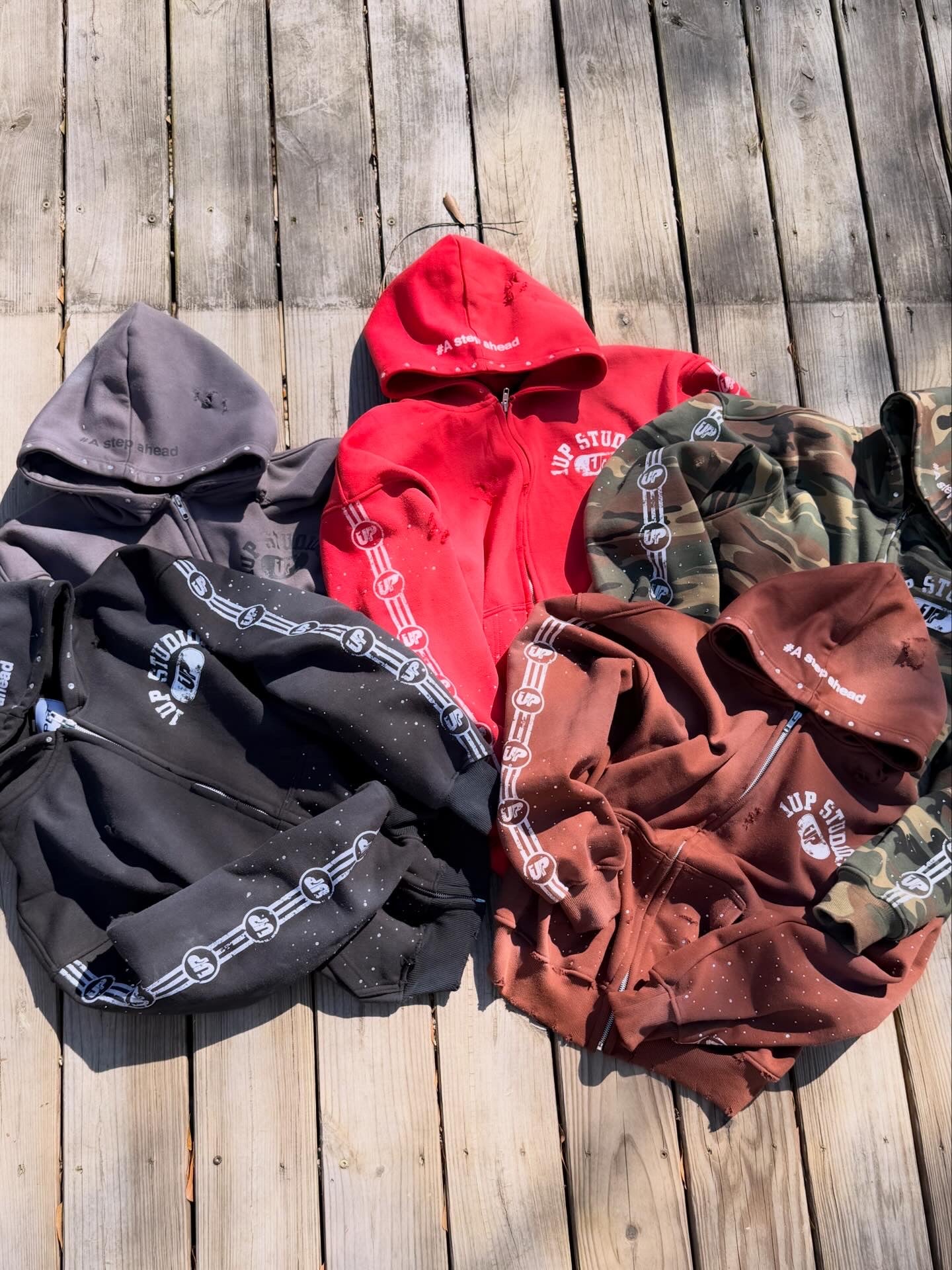 NEW ARRIVAL "DIFFERENCE" SET!